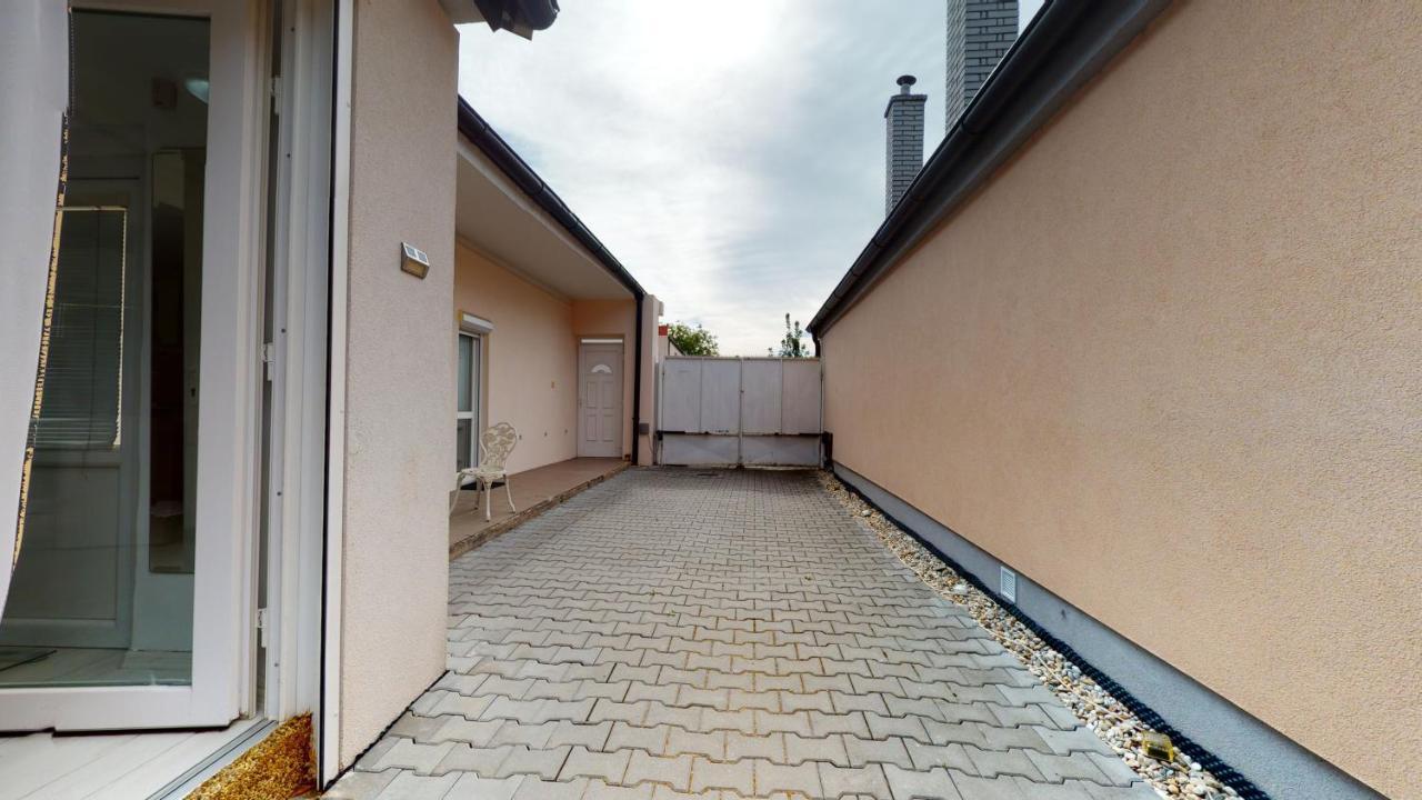 Alia House With Garden In Piestany Villa Dış mekan fotoğraf